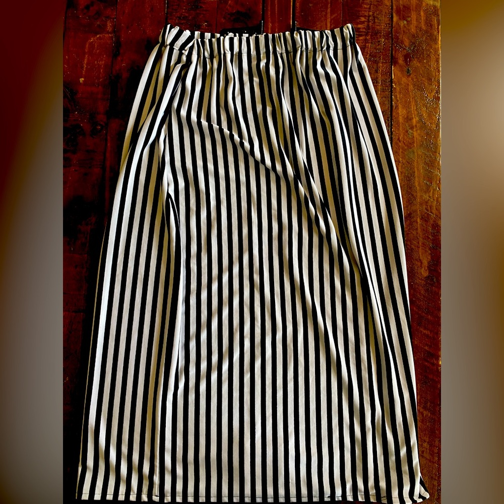 Striped skirt